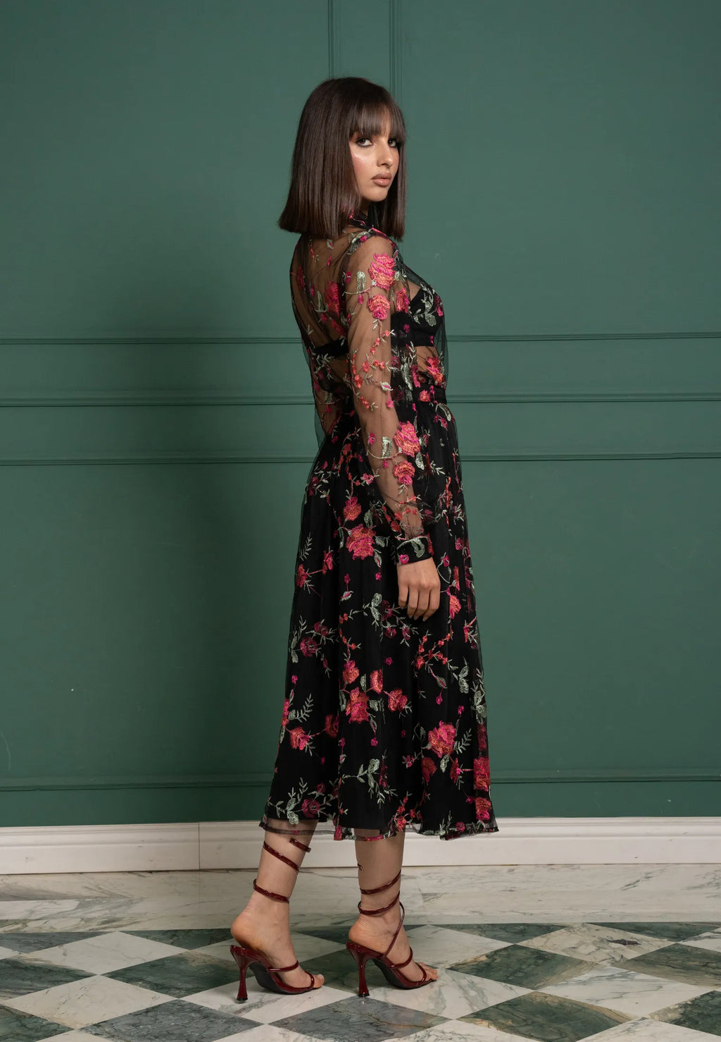 Sheer embroidered gown - profilo